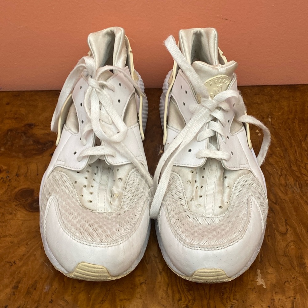 Nike Air Huarache 318429-111  White Men's Size 11.5  Running Shoes Sneakers